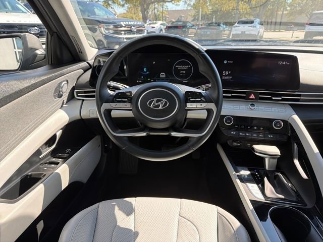 Used 2021 Hyundai Elantra Limited w/ Cargo Package image 16