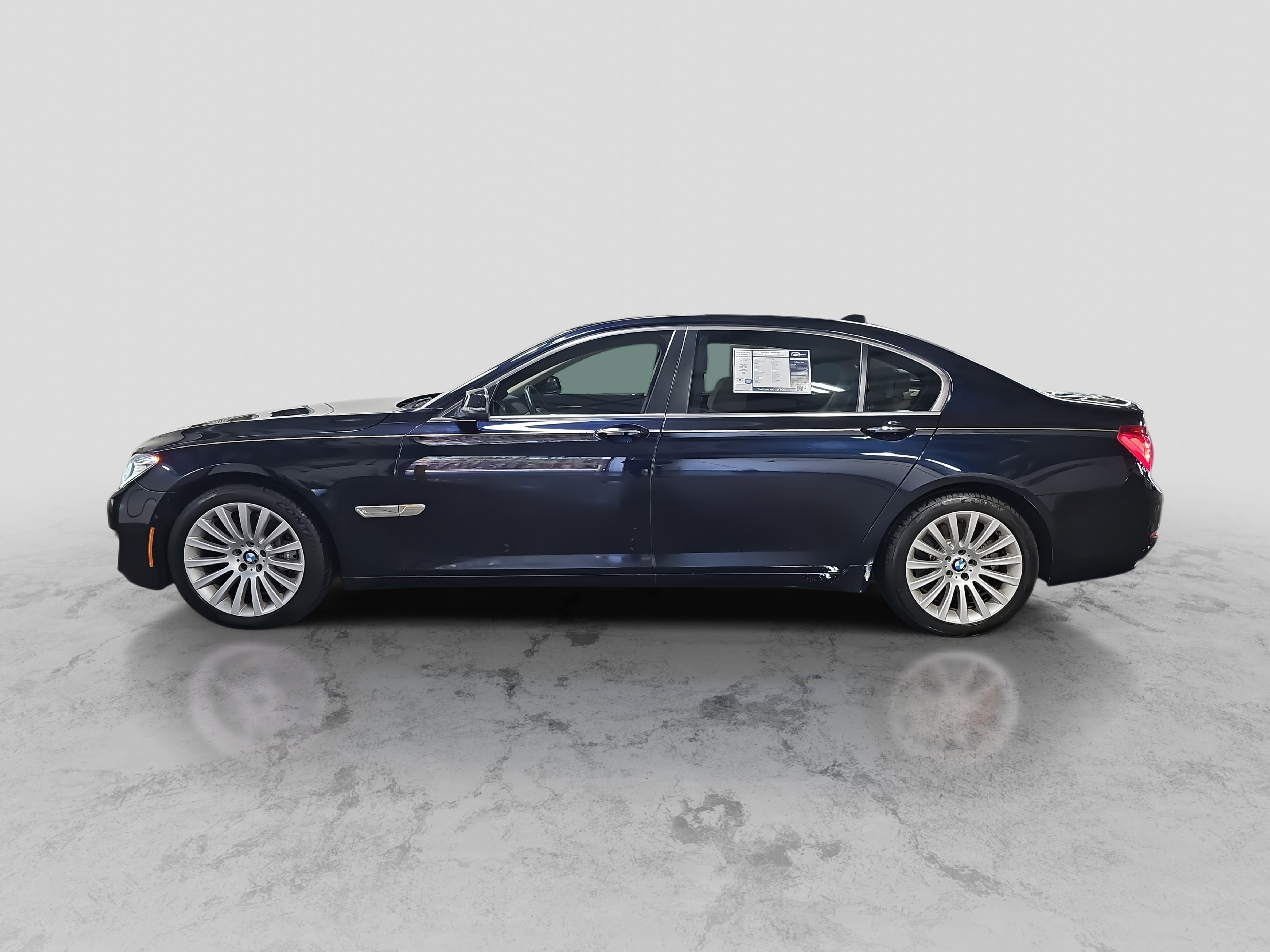 Used 2013 BMW 750Li image 8