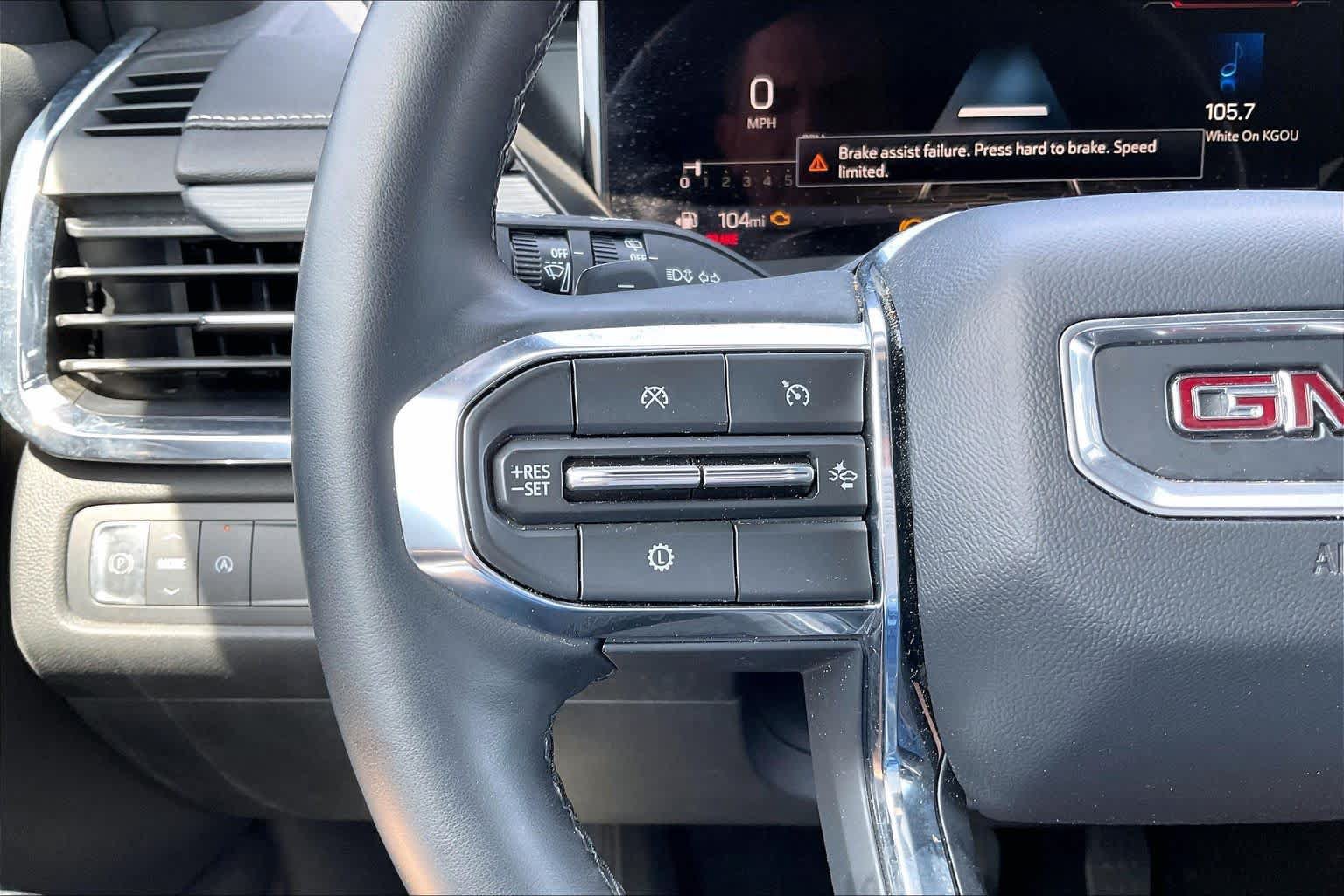 Certified 2025 GMC Acadia Elevation FWD image 23