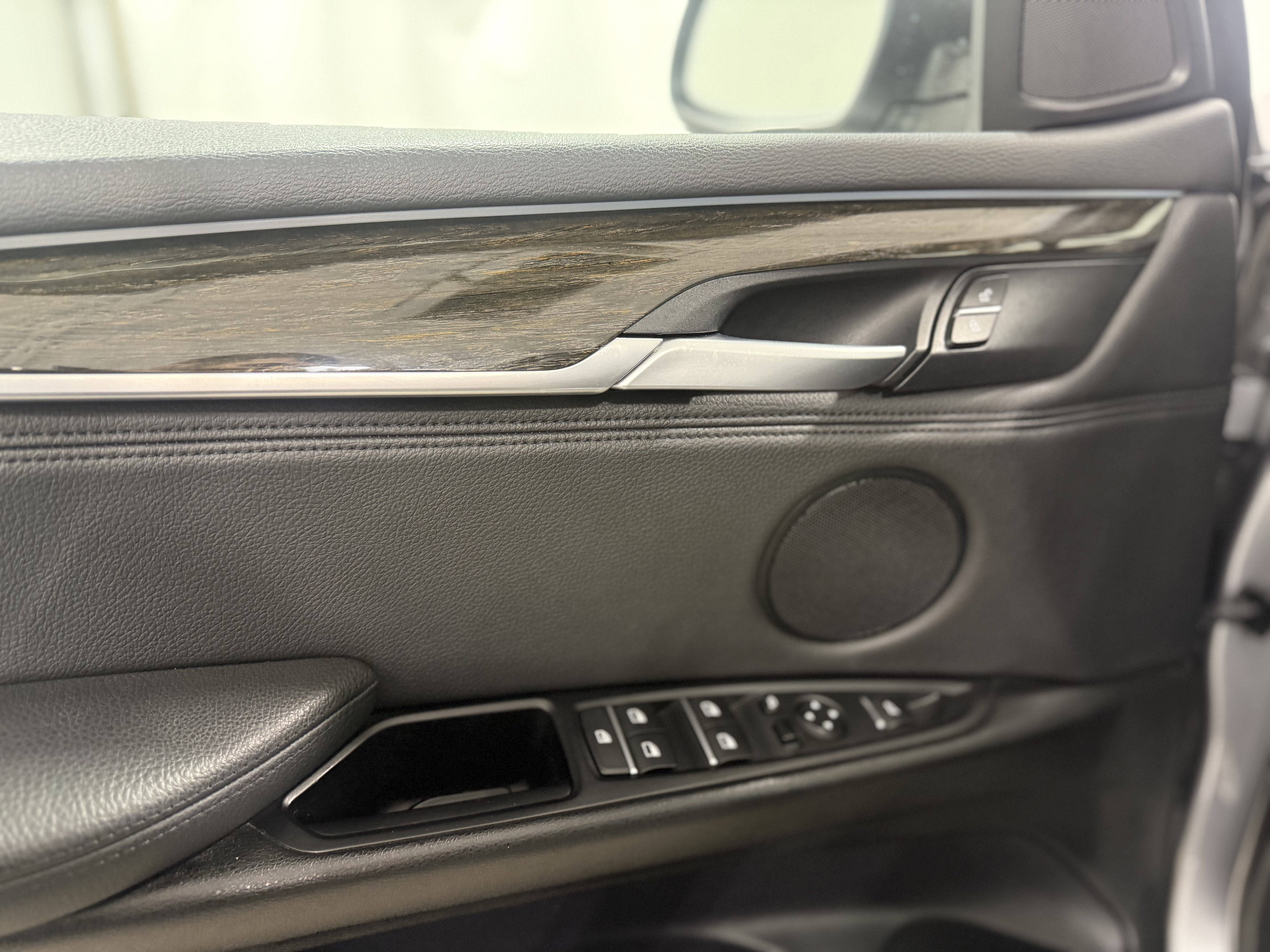 Used 2015 BMW X5 xDrive35d image 13