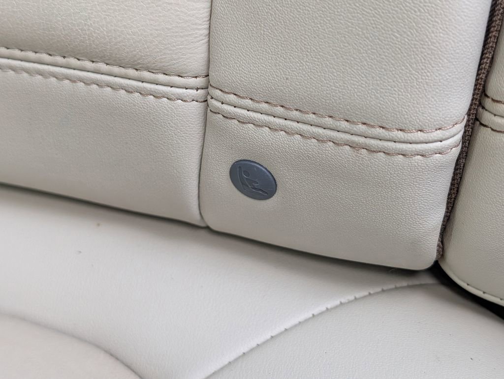 Used 2019 Buick Encore Essence w/ Safety Package II image 13