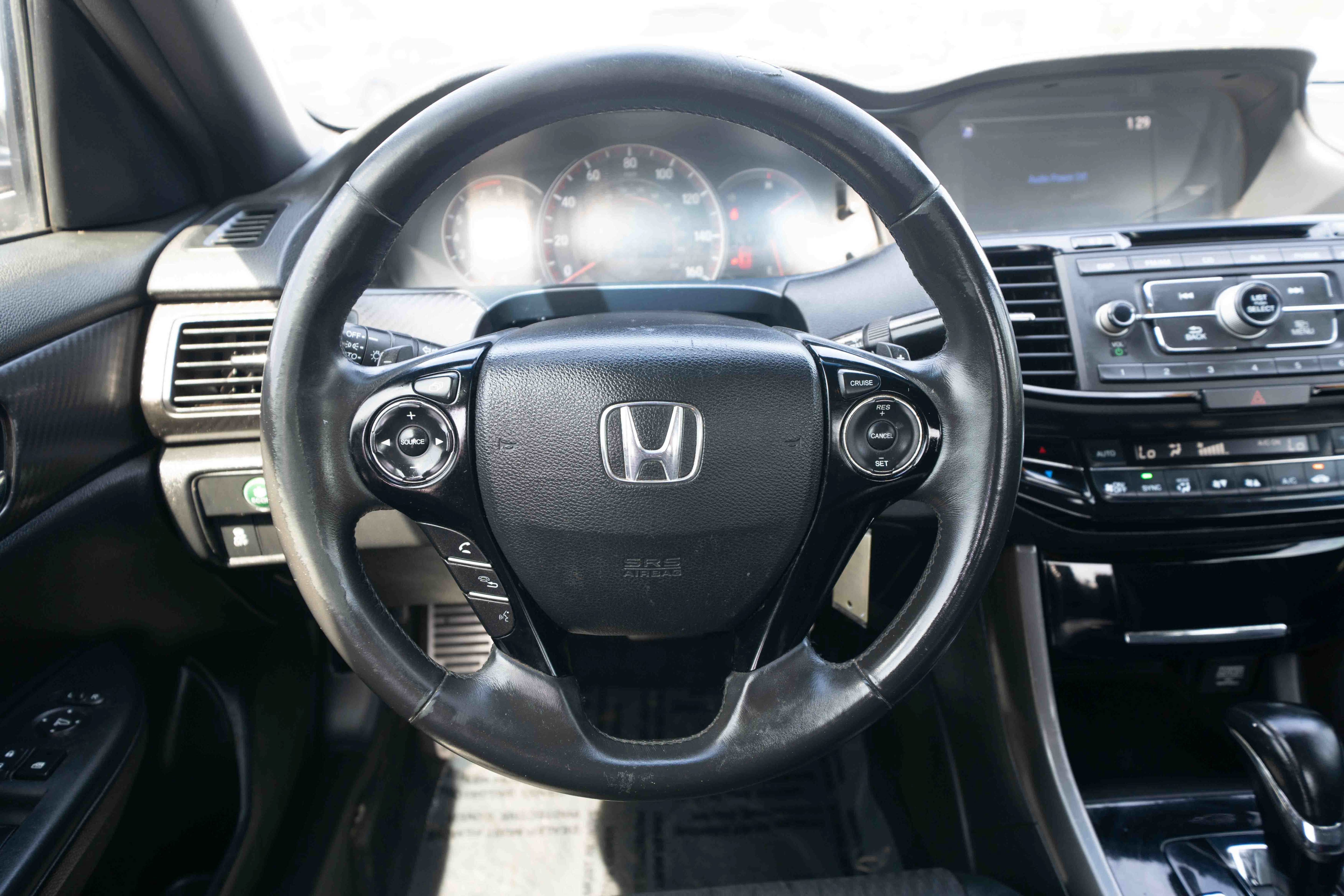 Used 2016 Honda Accord Sport image 21