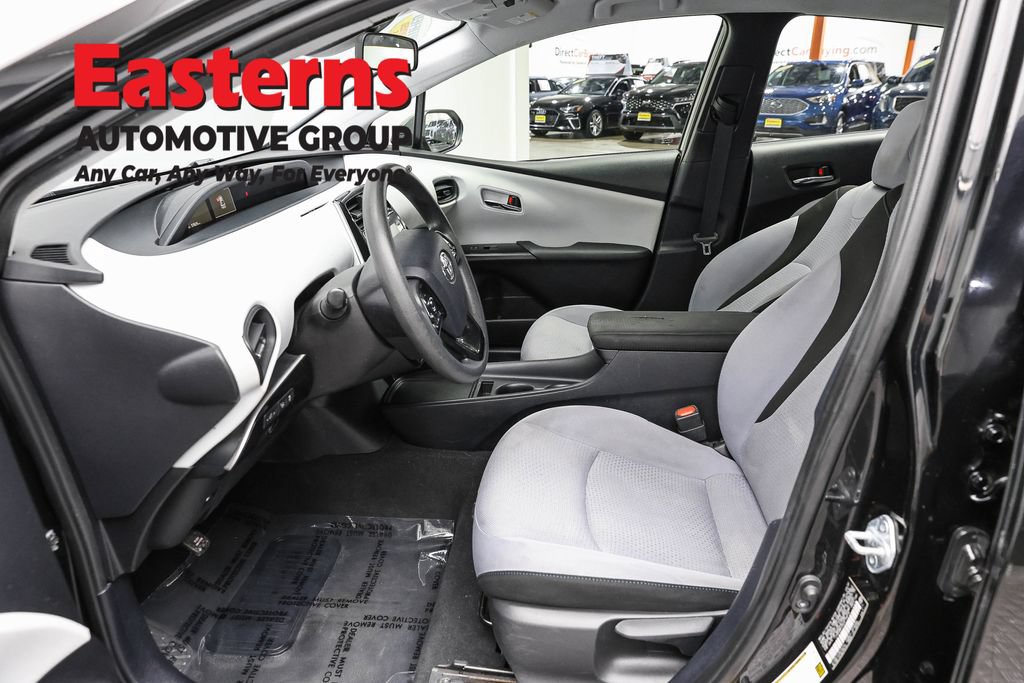Used 2022 Toyota Prius LE FWD image 13