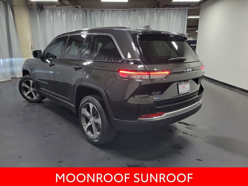 Used 2023 Jeep Grand Cherokee 4WD 4xe w/ Luxury Tech Group II image 6