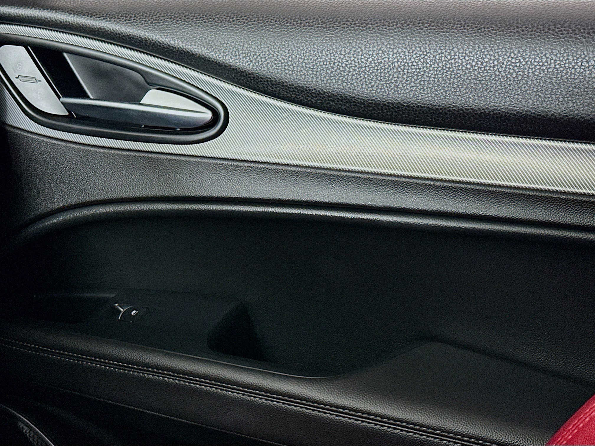 Used 2022 Alfa Romeo Stelvio Veloce image 17