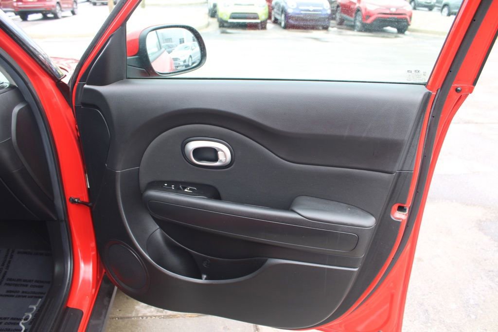 Used 2019 Kia Soul image 20