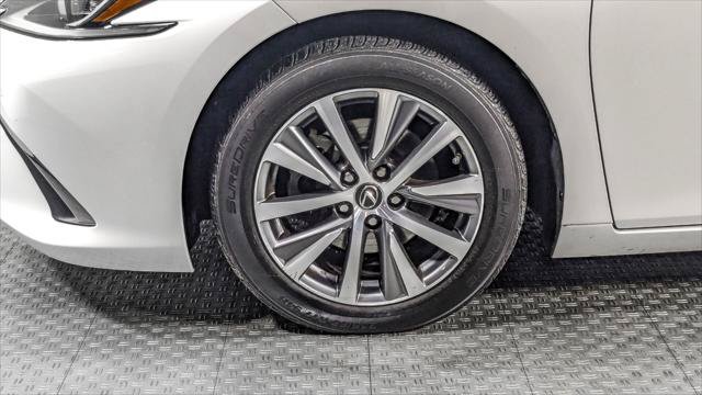 Used 2019 Lexus ES 350 w/ Premium Package FWD image 36