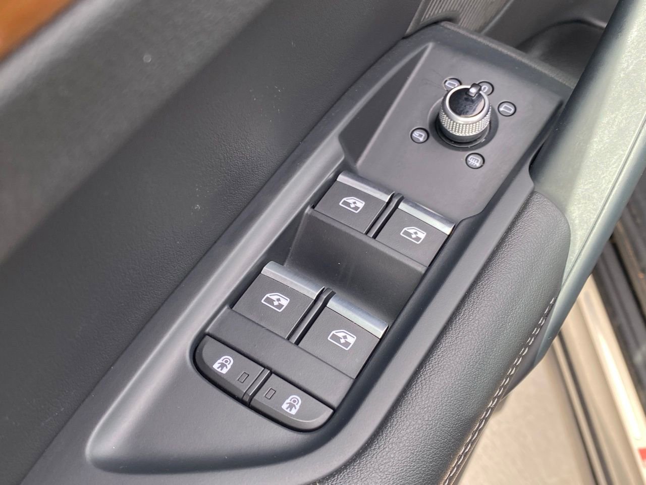 Used 2023 Audi Q5 2.0T Premium Plus AWD/4WD image 11