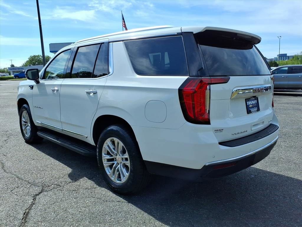 Used 2024 GMC Yukon SLT AWD/4WD image 5