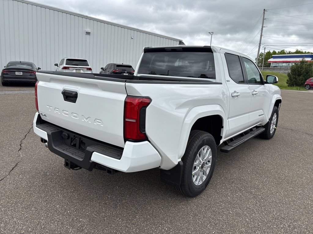 Certified 2026 Toyota Tacoma SR5 AWD/4WD image 7