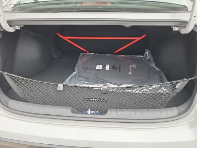 New 2026 Hyundai Elantra N FWD image 24