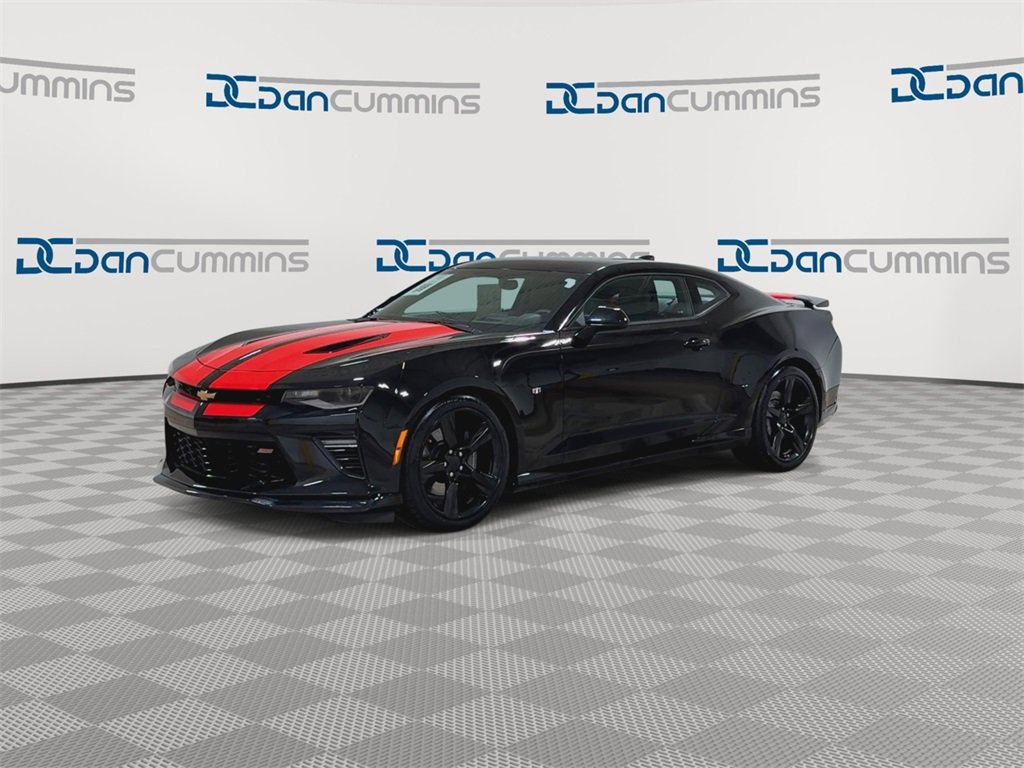 Used 2018 Chevrolet Camaro SS w/ LPO, Ground Effects Package image 5