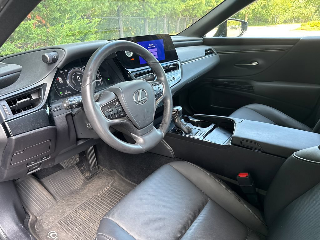 Used 2023 Lexus ES 300h w/ Premium Package FWD image 10