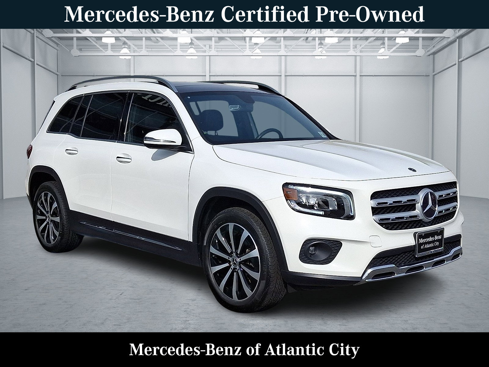 Used 2023 Mercedes-Benz GLB 250 4MATIC image 1