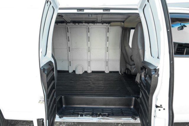 Used 2022 Chevrolet Express 2500 Extended w/ Driver Convenience Package RWD image 24