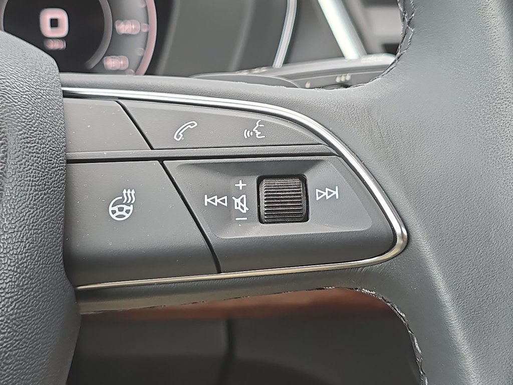 Used 2022 Audi Q5 e Premium Plus AWD/4WD image 13