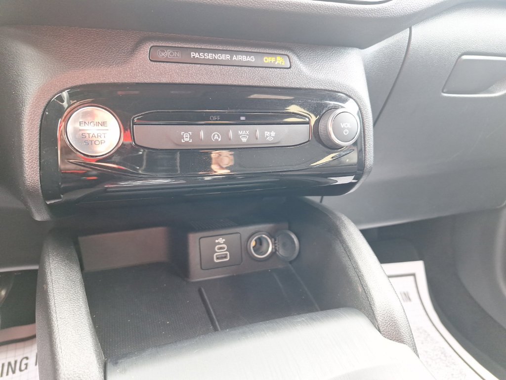 Certified 2024 Ford Escape ST-Line w/ Tech Pack #1 AWD/4WD image 11