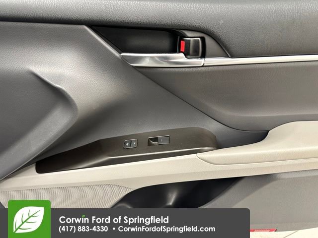 Used 2022 Toyota Camry LE image 11