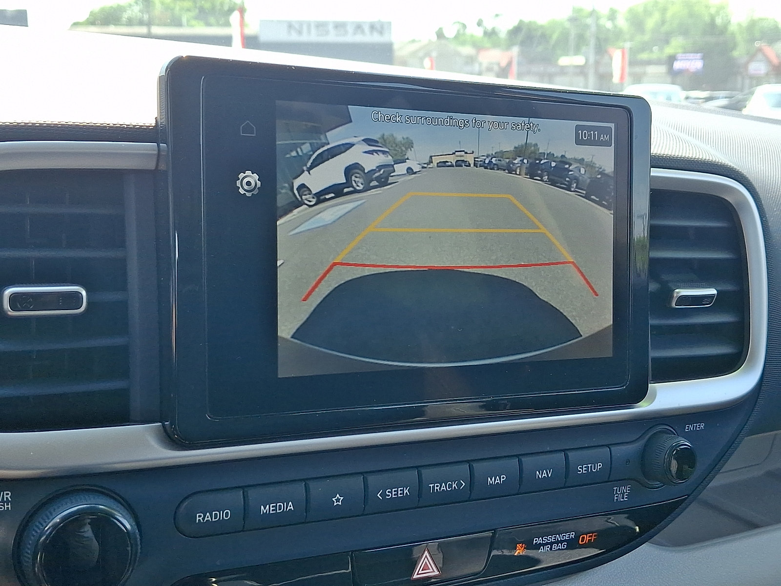 Used 2024 Hyundai Venue Limited FWD image 18