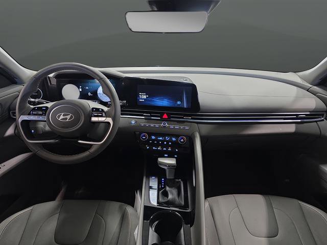 Certified 2025 Hyundai Elantra SEL image 5