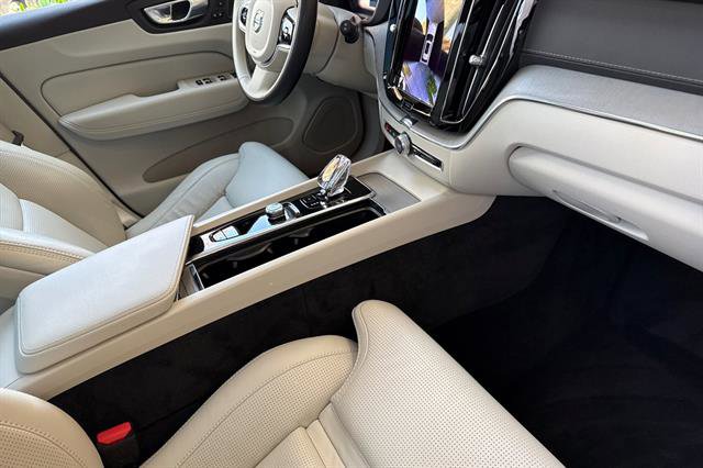Certified 2023 Volvo XC60 T8 Ultimate image 16