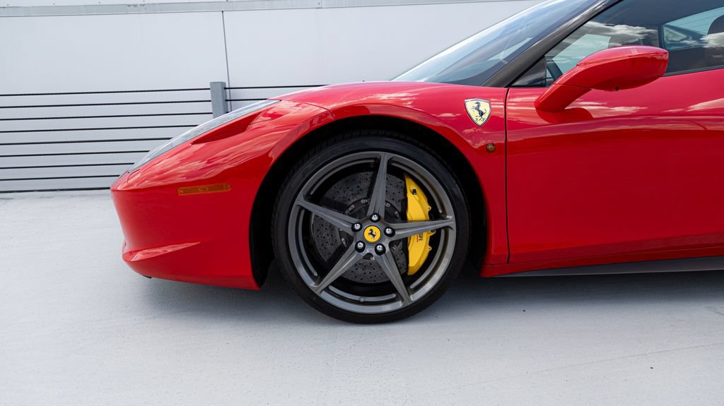 Used 2015 Ferrari 458 Spider RWD image 29