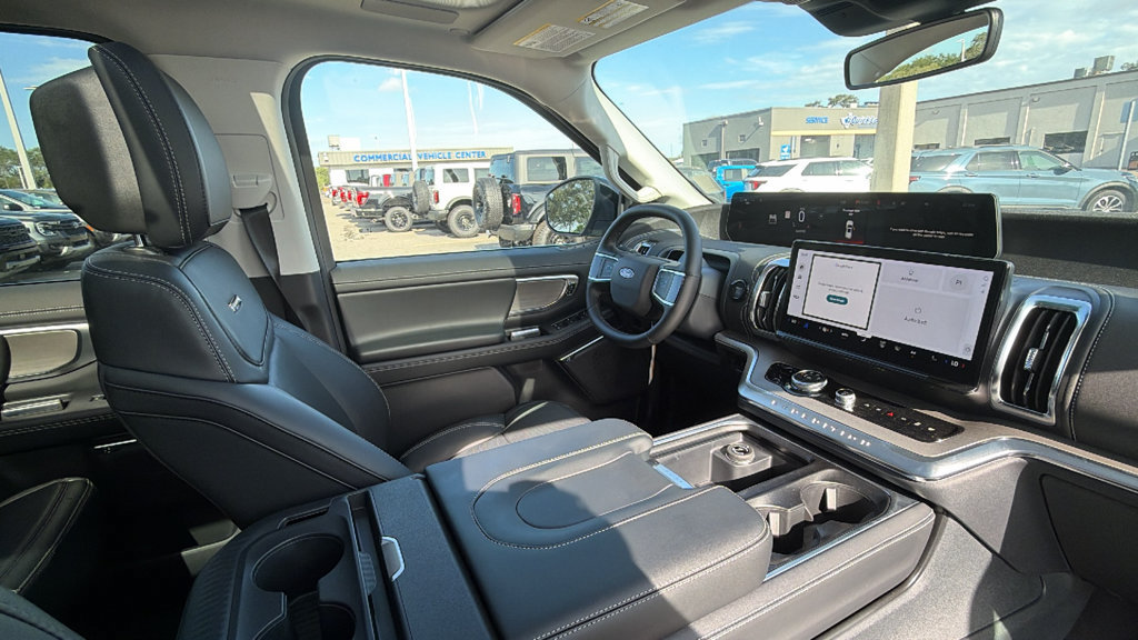 New 2027 Ford Expedition Max Platinum w/ Driver's Package RWD image 31