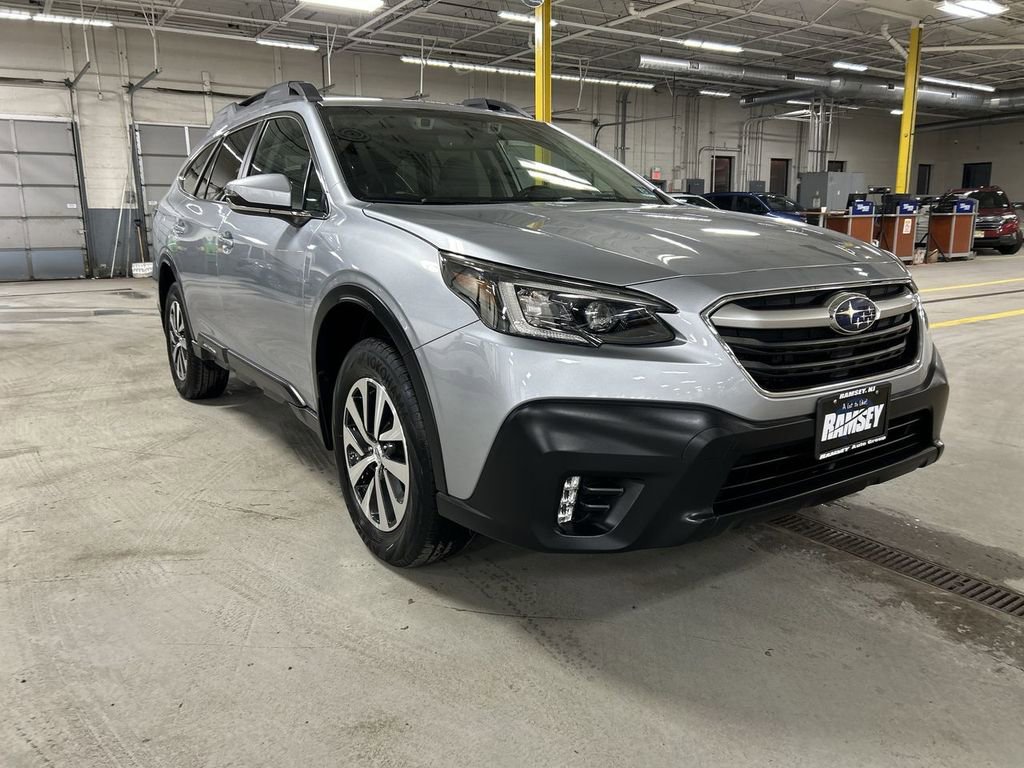 Certified 2021 Subaru Outback Premium image 2
