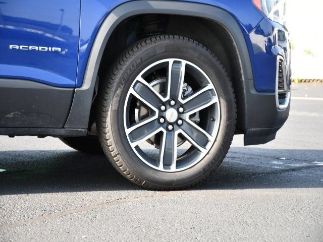 Used 2023 GMC Acadia SLT w/ Technology Package FWD image 9