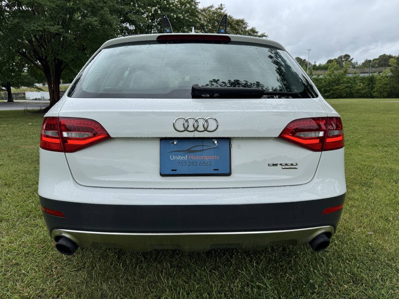 Used 2013 Audi A4 Premium w/ Convenience Pkg AWD/4WD image 9