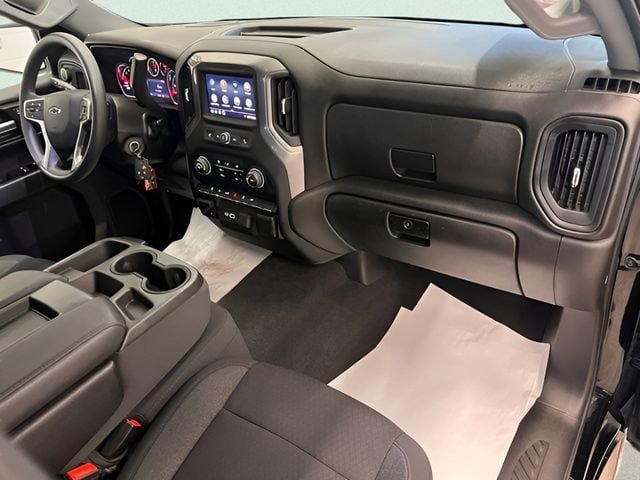 Used 2022 Chevrolet Silverado 1500 Custom Trail Boss w/ Safety Confidence Package AWD/4WD image 7