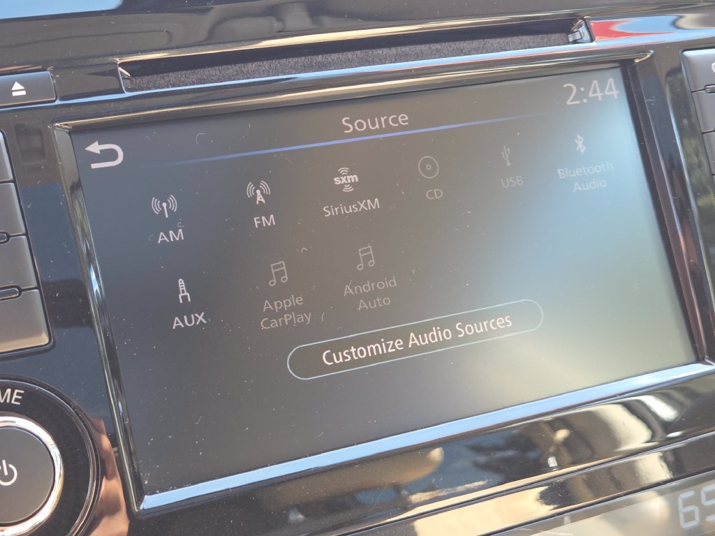 Used 2019 Nissan Rogue SV w/ Sun & Sound Touring Package AWD/4WD image 9