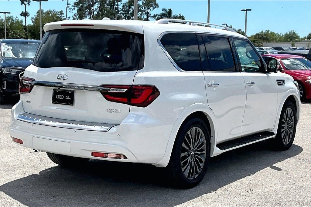 Used 2024 INFINITI QX80 Sensory image 5