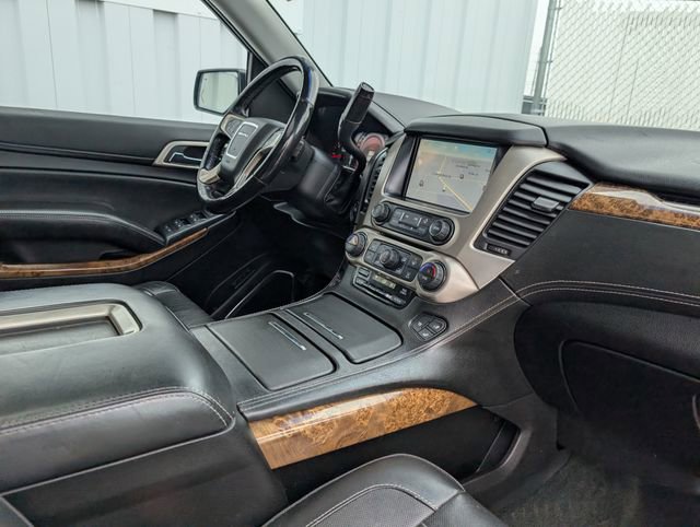 Used 2015 GMC Yukon Denali w/ Touring Package image 34