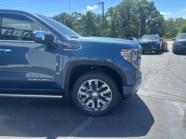 New 2026 GMC Sierra 1500 Denali w/ Denali Reserve Package AWD/4WD image 5
