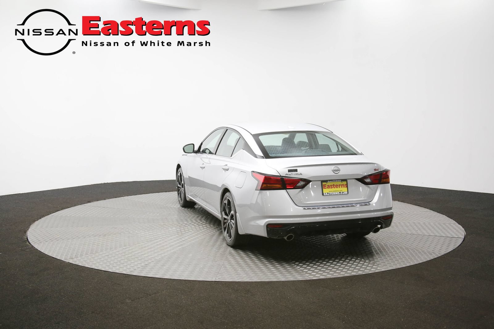 Used 2023 Nissan Altima 2.5 SR FWD image 61