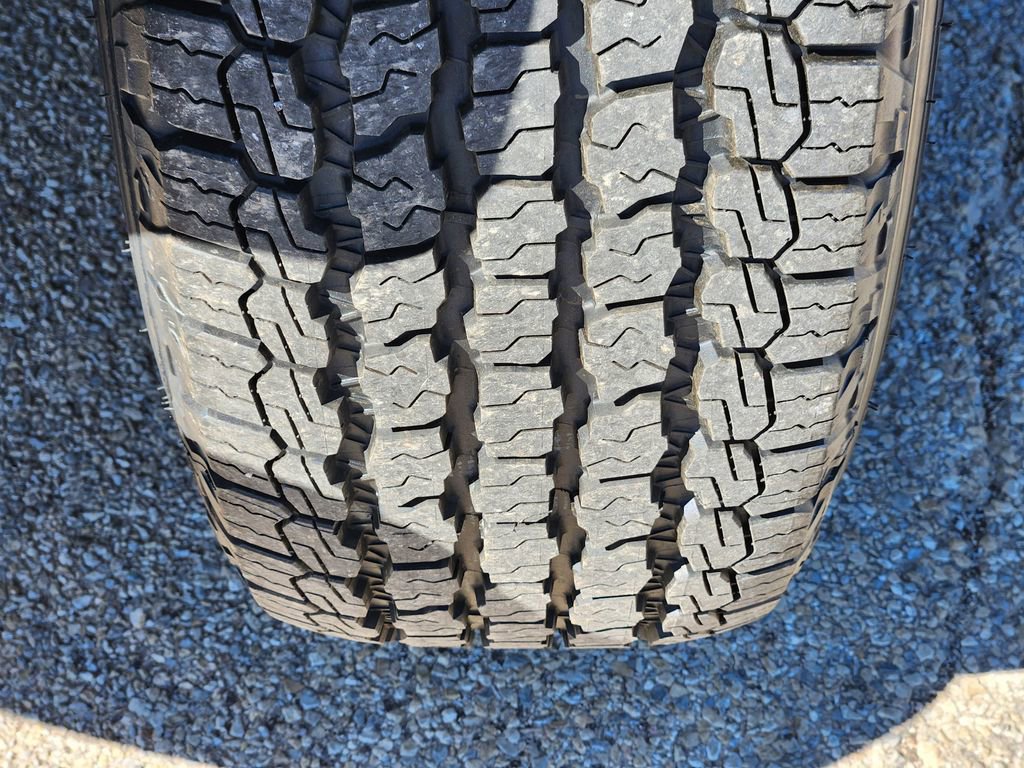 Used 2021 Jeep Wrangler Unlimited Sahara AWD/4WD image 11