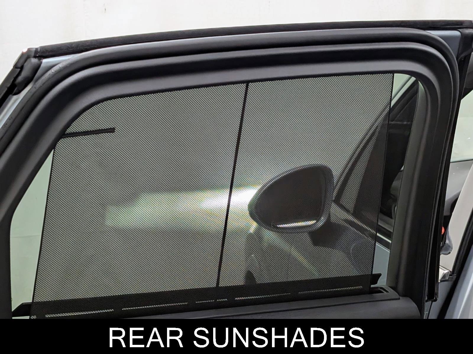 Used 2023 Porsche Cayenne Platinum Edition image 17