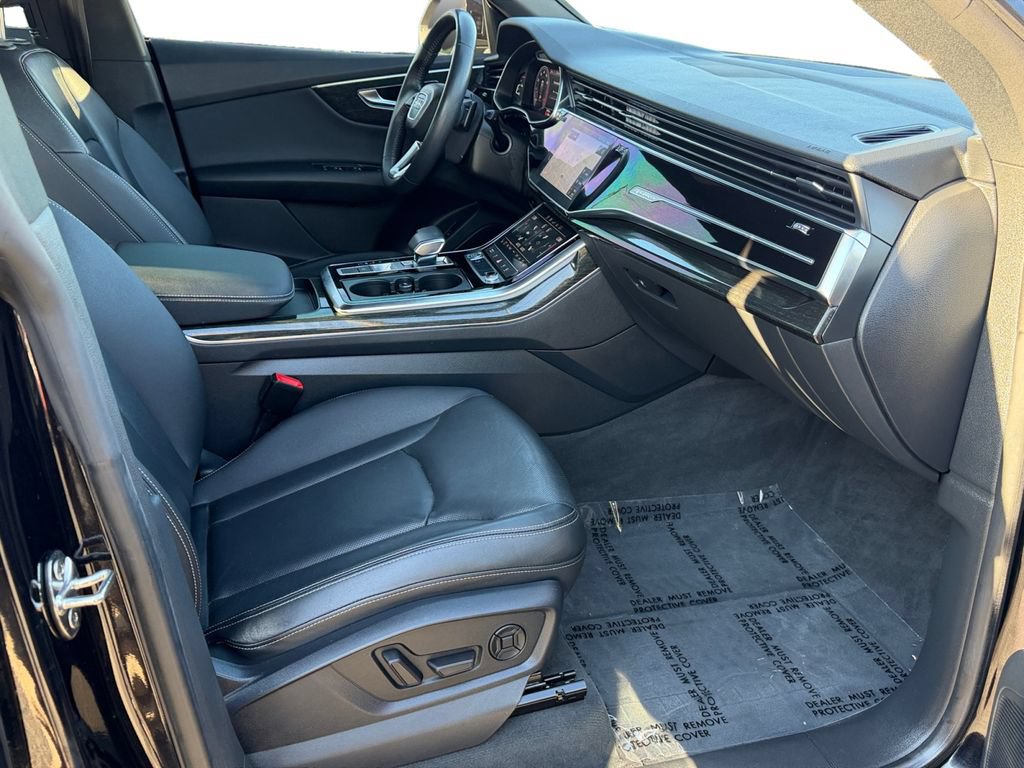 Used 2020 Audi Q8 Premium Plus w/ Premium Plus Package AWD/4WD image 8