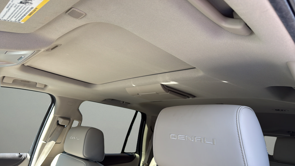 Used 2017 GMC Yukon Denali w/ Open Road Package AWD/4WD image 13