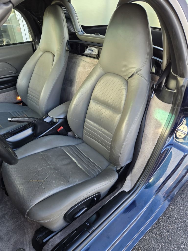 Used 2000 Porsche Boxster image 13