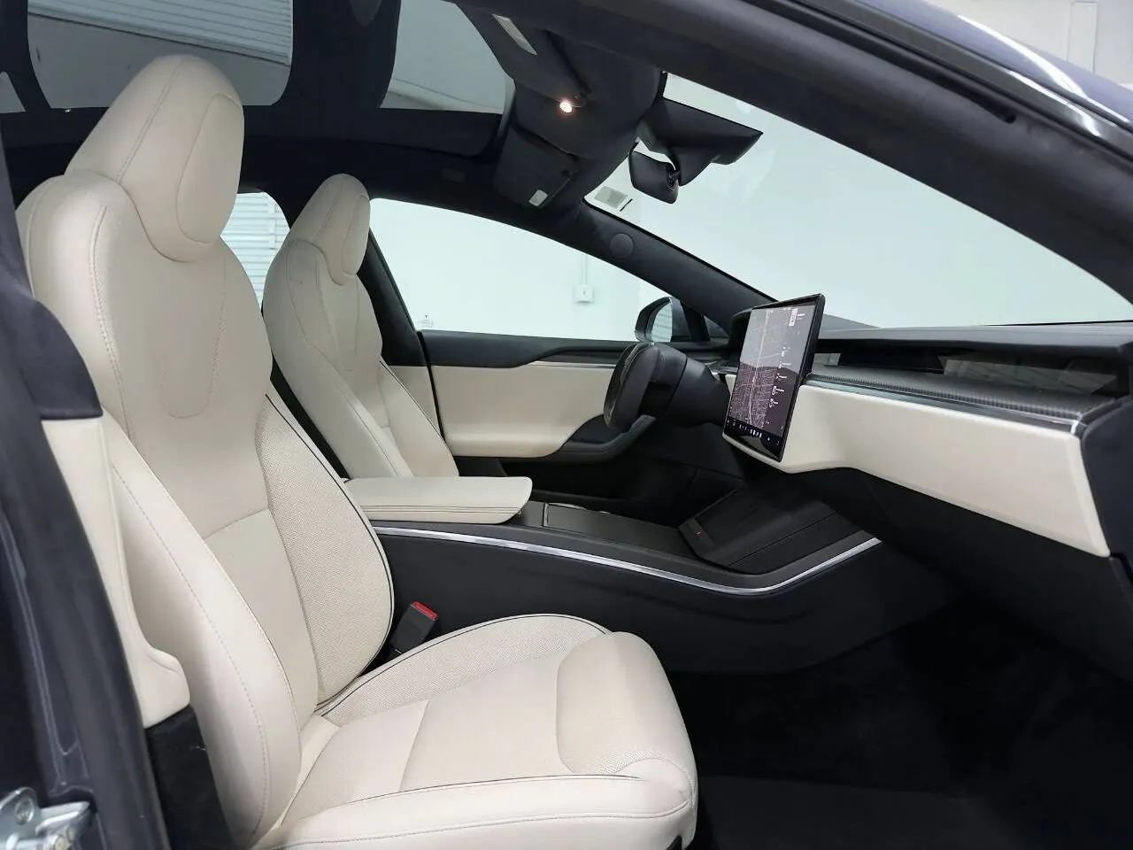 Used 2021 Tesla Model S Plaid AWD/4WD image 11