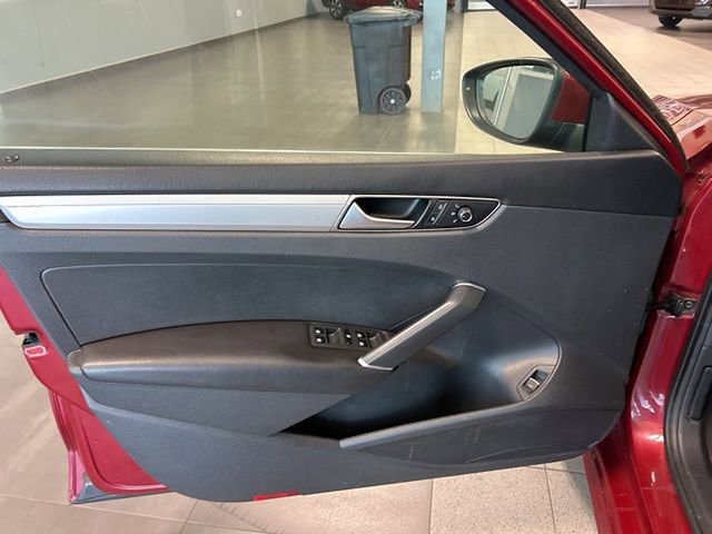 Used 2016 Volkswagen Passat 1.8T S image 12