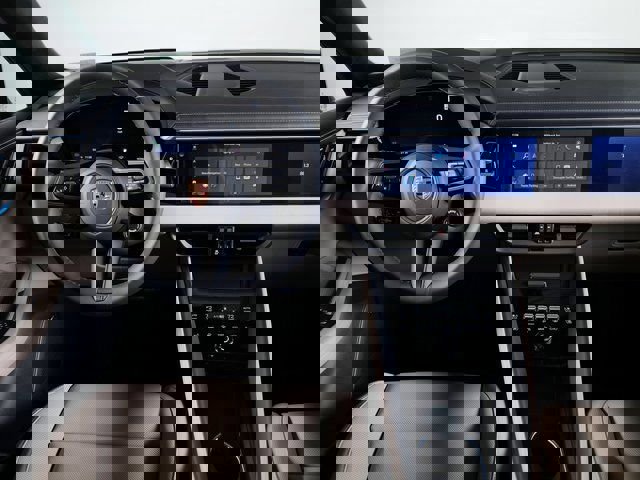 New 2026 Porsche Macan 4 Electric image 14