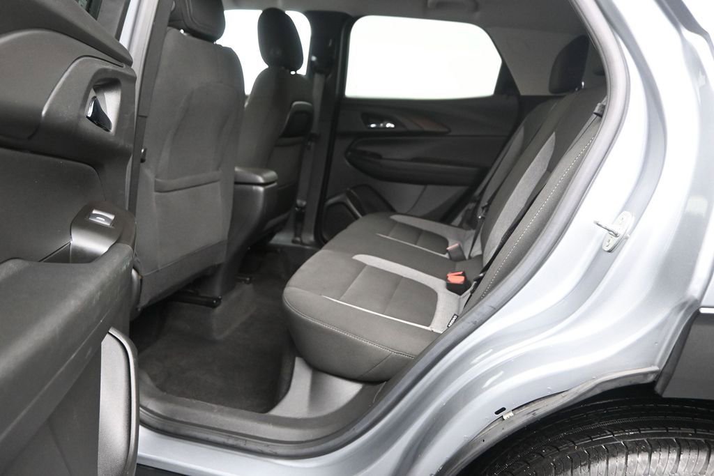 Used 2023 Chevrolet TrailBlazer LT FWD image 15