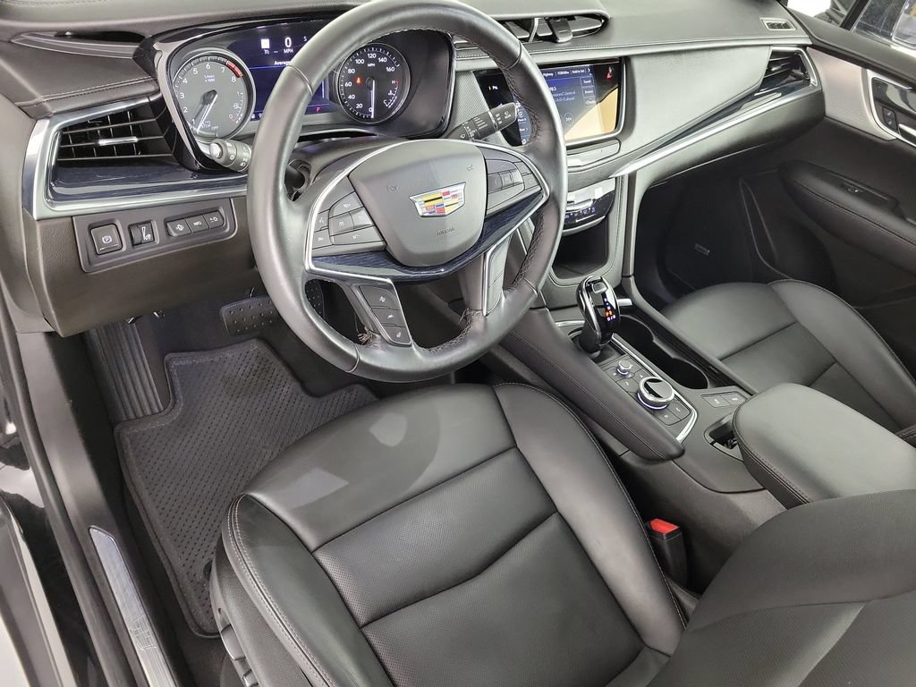 Certified 2024 Cadillac XT5 Premium Luxury w/ Technology Package FWD image 18
