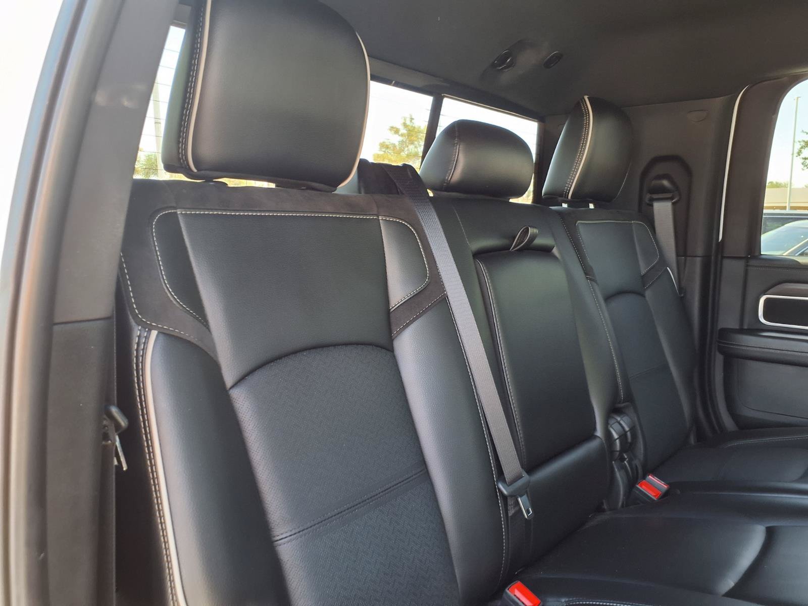Used 2025 RAM 3500 Laramie AWD/4WD image 14