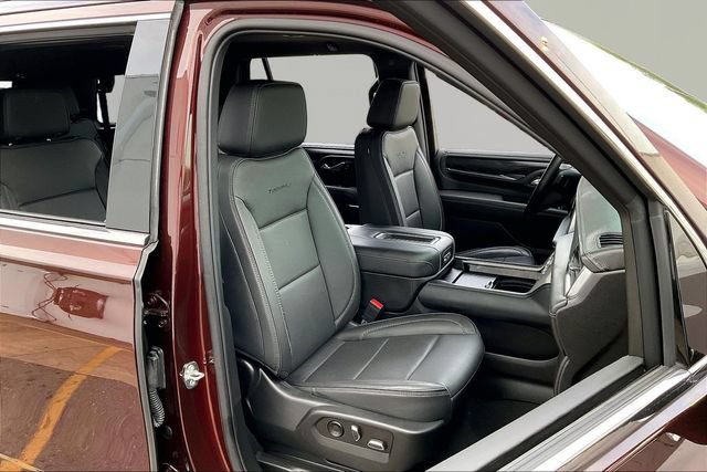 Used 2023 GMC Yukon Denali AWD/4WD image 20