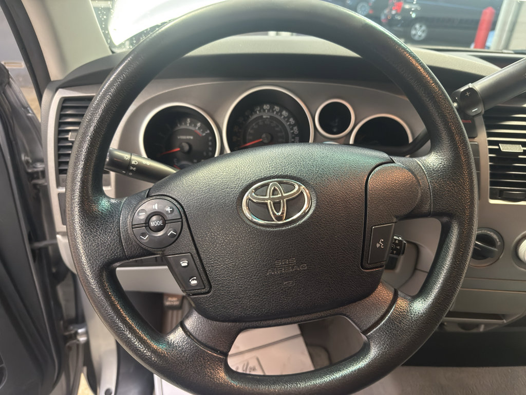 Used 2010 Toyota Tundra 4x4 Double Cab image 16