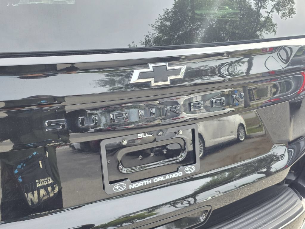 Used 2025 Chevrolet Suburban Z71 AWD/4WD image 8